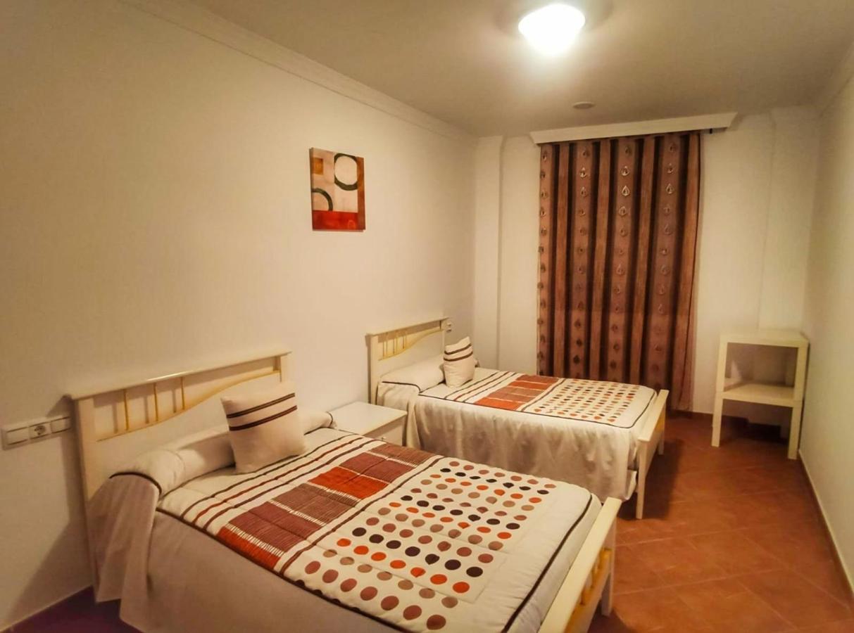 Casa Amplia Con Terraza En La Vinuela别墅 外观 照片
